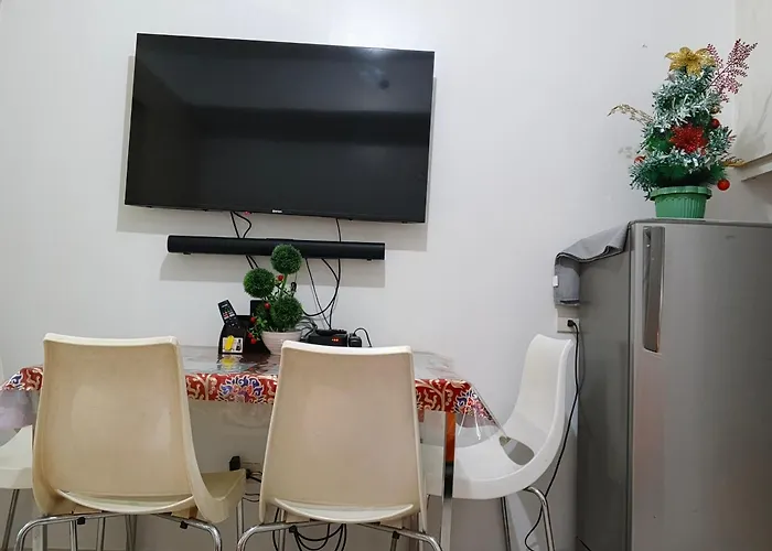 Rosaland Staycation Hotel