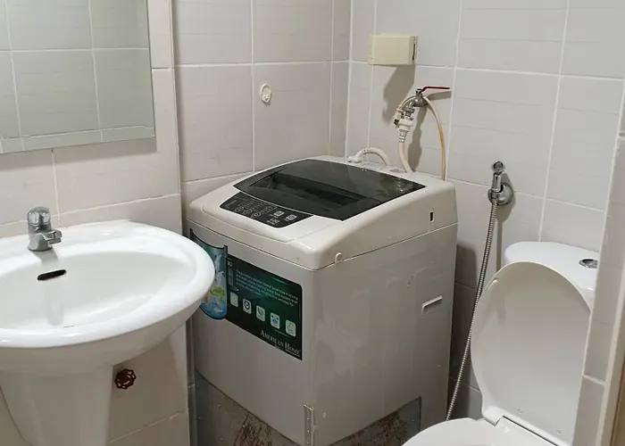 Rosaland Staycation Hotel 5*